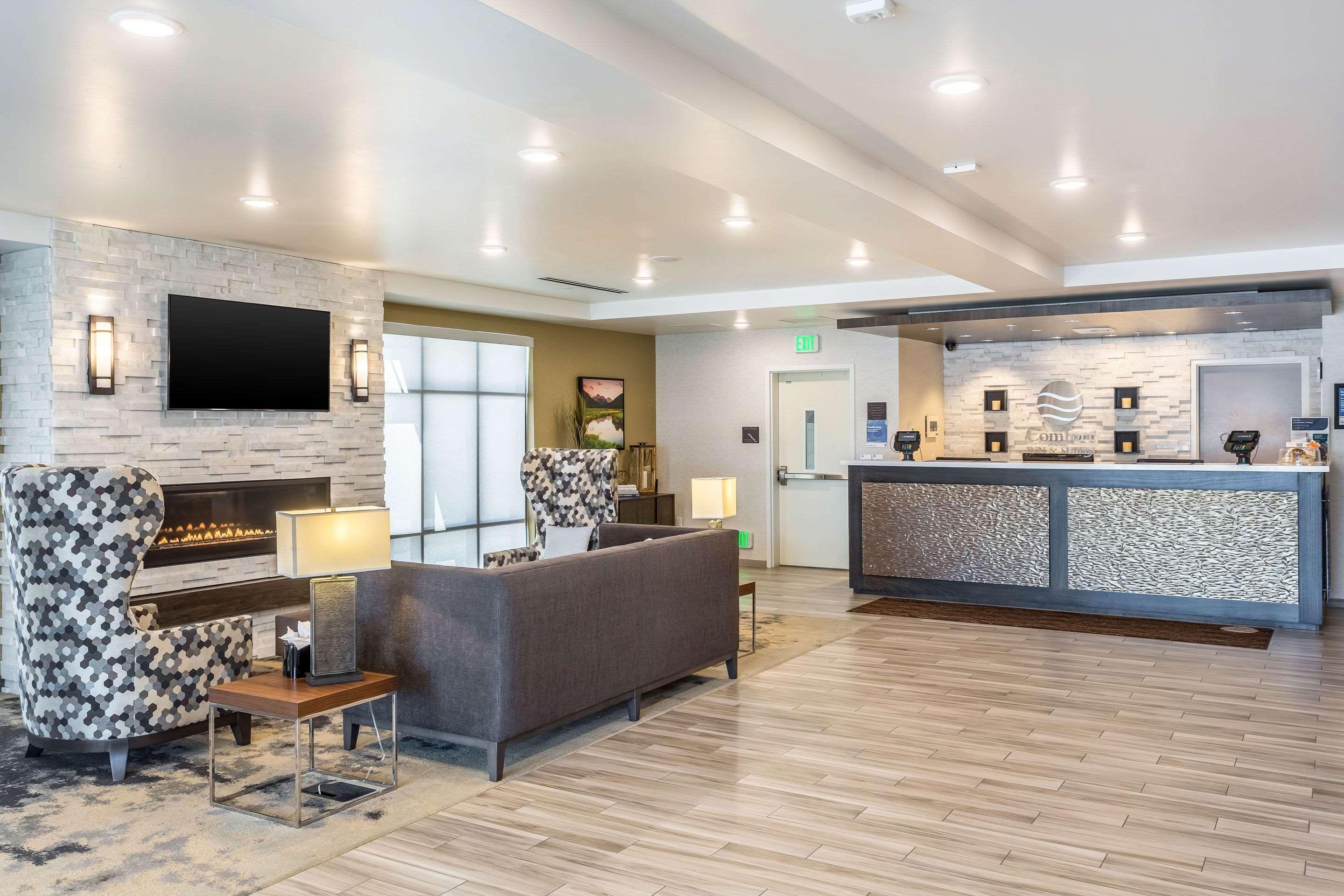 Comfort Inn & Suites Salt Lake City Airport Exterior foto